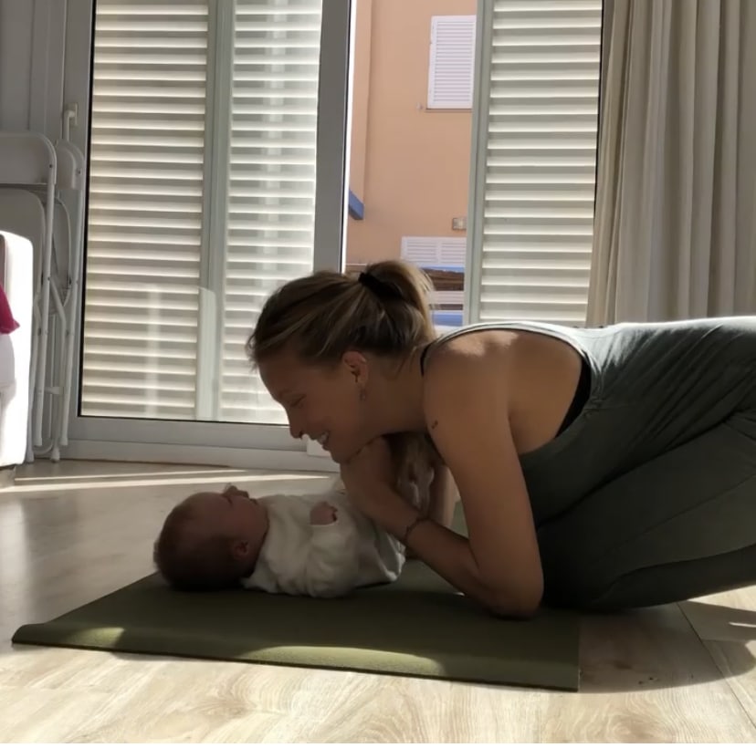 Yoga para mamás y bebés